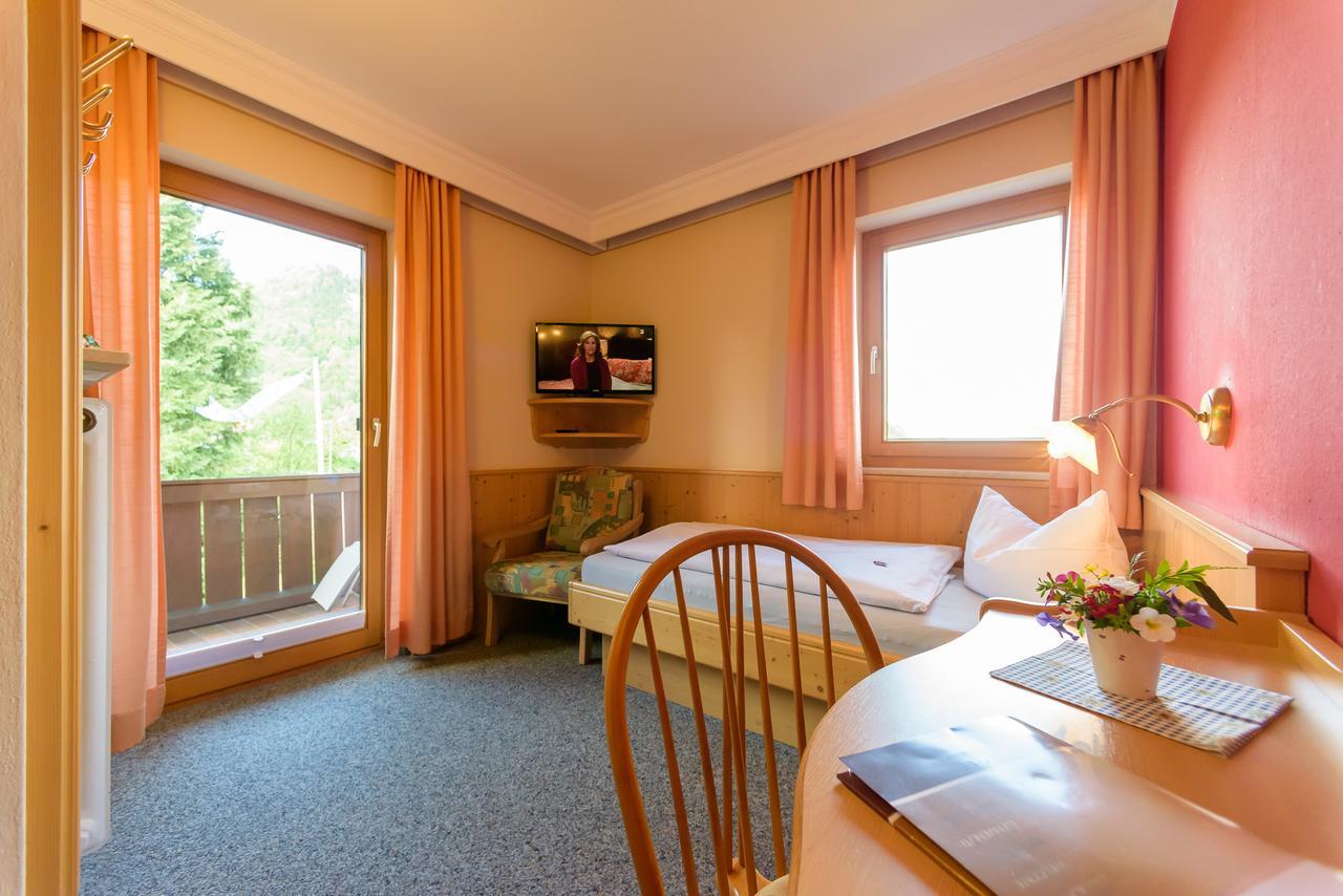 Kleines Hotel Edeltraud Aschau im Chiemgau Extérieur photo